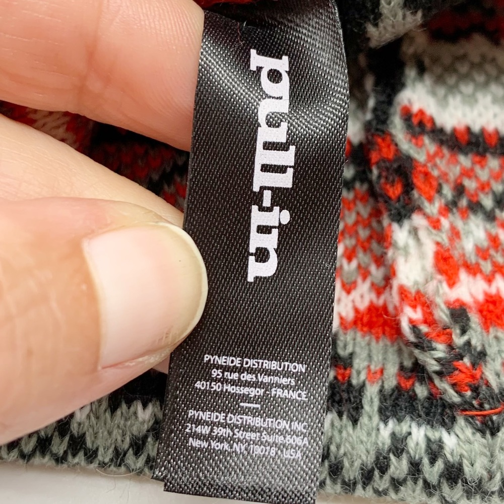 Pull In Red FairIsle Knit Beanie Hat with Pom Pom Size Boy’s OS - Picture 5 of 7